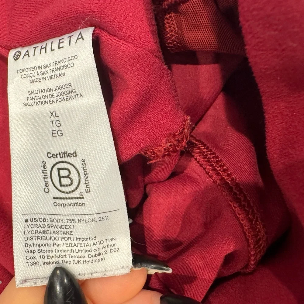 Athleta Salutation Jogger Red XL